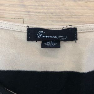 Simple striped half sleeve dress size M